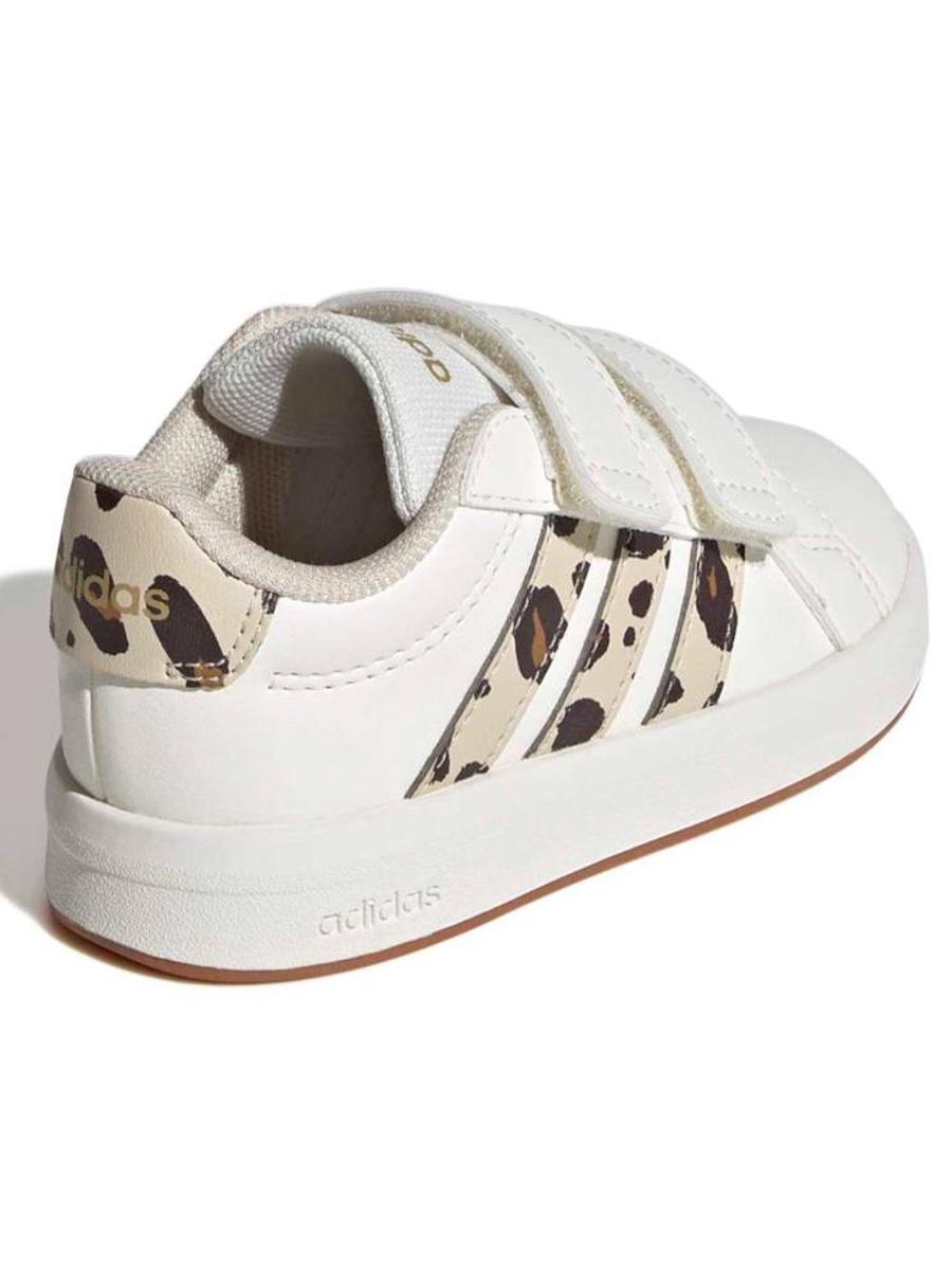 Zapatilla Adidas Grand Court 3 Print Crema
